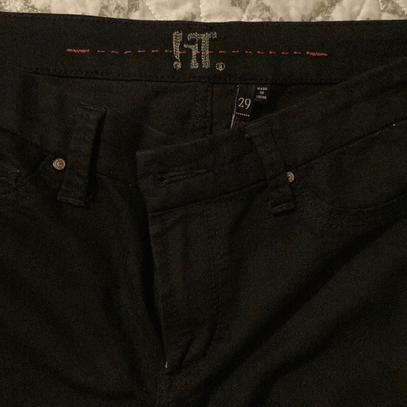 Black skinny jeans with pockets on side of legs - Picture 1 of 5